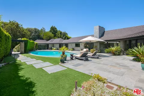 3035 Lake Glen Dr, Beverly Hills, CA 90210