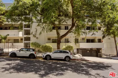 960 Larrabee St #117, West Hollywood, CA 90069