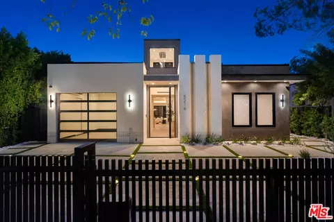 5216 Etiwanda Ave, Tarzana, CA 91356