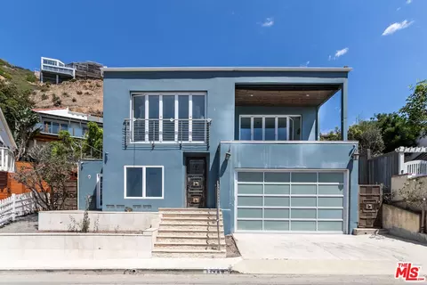 17725 Revello Dr, Pacific Palisades, CA 90272