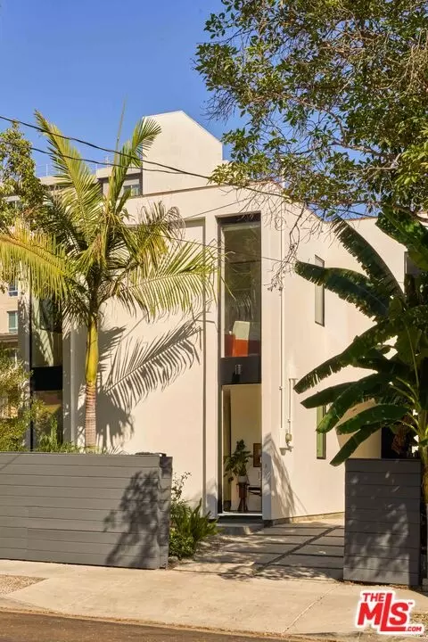 304 N Mountain View Ave, Los Angeles, CA 90026