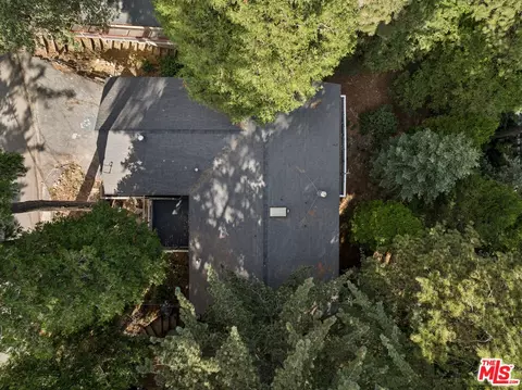 Exterior - 24612 Bernard Dr, Crestline, CA 92325 photo 4 of 4