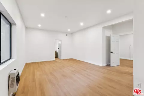 Living - 24612 Bernard Dr, Crestline, CA 92325 photo 7 of 7