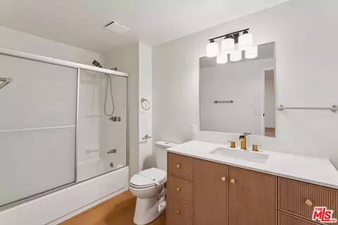 Bath - 24612 Bernard Dr, Crestline, CA 92325 photo 3 of 3