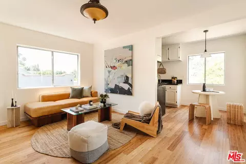 946 Hyperion Ave, Los Angeles, CA 90029