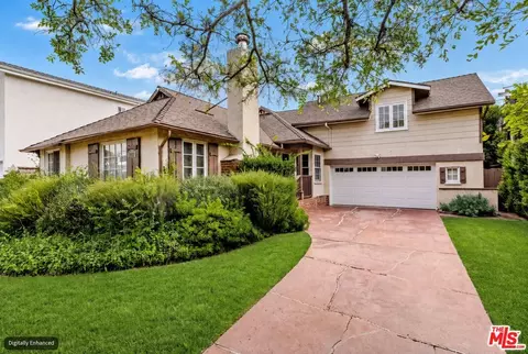 2932 S Beverly Dr, Los Angeles, CA 90034