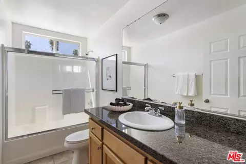 Bath - 14548 Evan Way, Van Nuys, CA 91411 photo 3 of 4