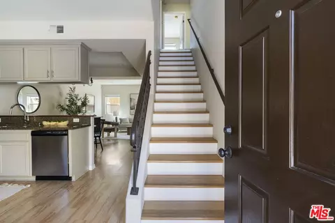 Entry Way - 14548 Evan Way, Van Nuys, CA 91411 photo 1 of 5