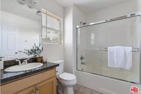 Bath - 14548 Evan Way, Van Nuys, CA 91411 photo 4 of 4