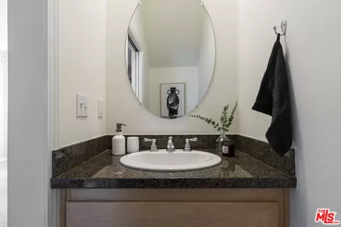 Bath - 14548 Evan Way, Van Nuys, CA 91411 photo 1 of 4