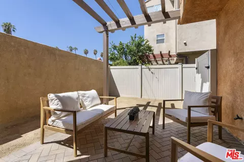 Exterior - 14548 Evan Way, Van Nuys, CA 91411 photo 3 of 6