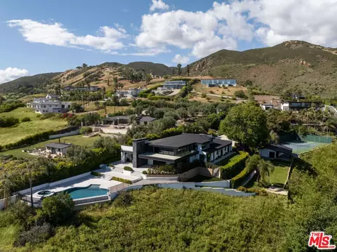View/Area - 29800 Cuthbert Rd, Malibu, CA 90265 photo 1 of 2