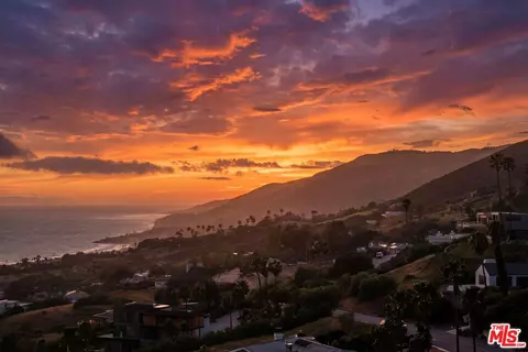 View/Area - 29800 Cuthbert Rd, Malibu, CA 90265 photo 2 of 2