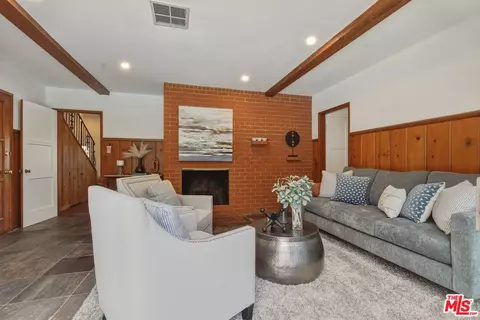 Living - 13155 Margate St, Sherman Oaks, CA 91401 photo 9 of 10
