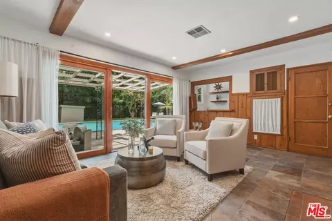 Living - 13155 Margate St, Sherman Oaks, CA 91401 photo 7 of 10