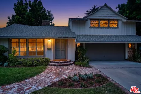 Exterior - 13155 Margate St, Sherman Oaks, CA 91401 photo 4 of 14