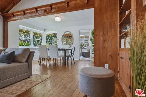 Dining - 13155 Margate St, Sherman Oaks, CA 91401 photo 1 of 4