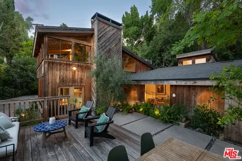 4100 Madelia Ave, Sherman Oaks, CA 91403