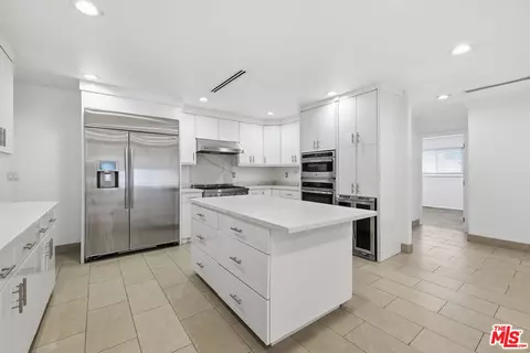 14755 Valleyheart Dr, Sherman Oaks, CA 91403