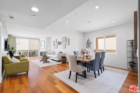 1540 Amherst Ave #PH2, Los Angeles, CA 90025