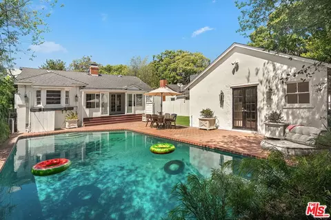 11332 Bolas St, Los Angeles, CA 90049