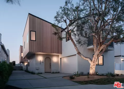 2121 Curtis Ave #A, Redondo Beach, CA 90278