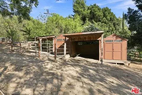 Exterior - 107 Alto Dr, Oak View, CA 93022 photo 10 of 10