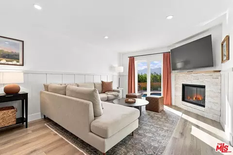 Living - 107 Alto Dr, Oak View, CA 93022 photo 2 of 2