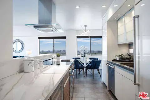 1155 N La Cienega Blvd #508, West Hollywood, CA 90069