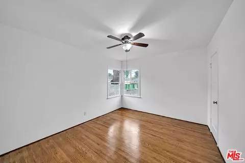 Bedroom - 6531 Hayvenhurst Ave, Van Nuys, CA 91406 photo 1 of 7