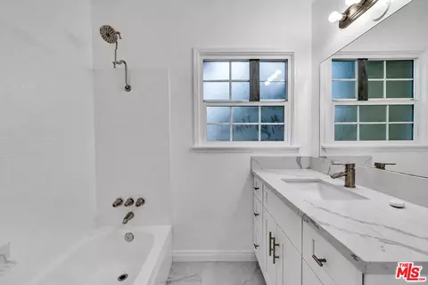 Bath - 6531 Hayvenhurst Ave, Van Nuys, CA 91406 photo 1 of 1