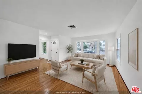 Living - 6531 Hayvenhurst Ave, Van Nuys, CA 91406 photo 2 of 4