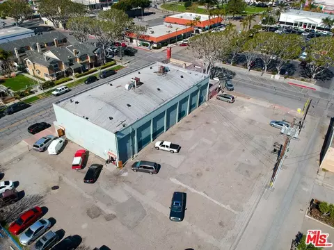 246 W 6th St, Oxnard, CA 93030 photo 2