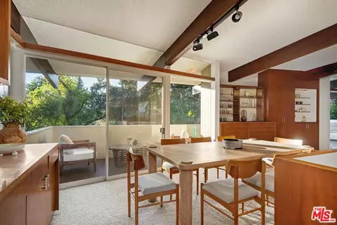 Dining - 1024 Armada Dr, Pasadena, CA 91103 photo 4 of 5