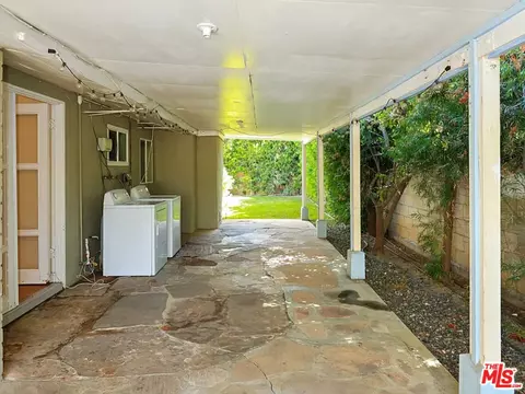 Exterior - 526 N Emerald Dr, Orange, CA 92868 photo 5 of 7
