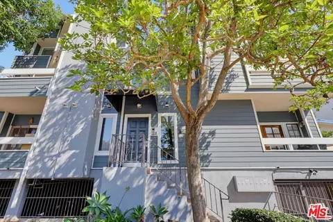 11818 Courtleigh Dr #104, Los Angeles, CA 90066
