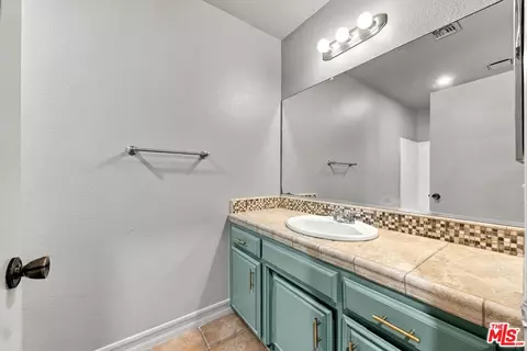 Bath - 6304 Castleton St, Bakersfield, CA 93313 photo 2 of 3