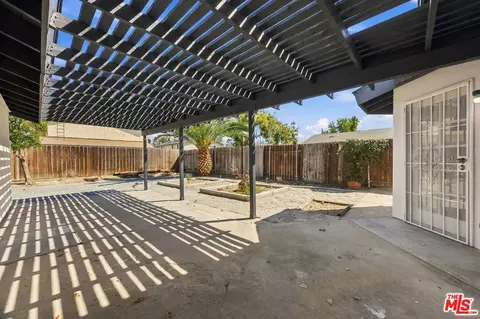 Exterior - 6304 Castleton St, Bakersfield, CA 93313 photo 4 of 10