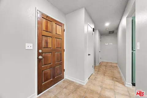 Entry Way - 6304 Castleton St, Bakersfield, CA 93313 photo 2 of 3