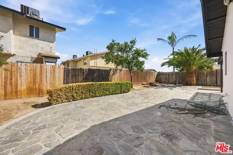 Exterior - 6304 Castleton St, Bakersfield, CA 93313 photo 8 of 10