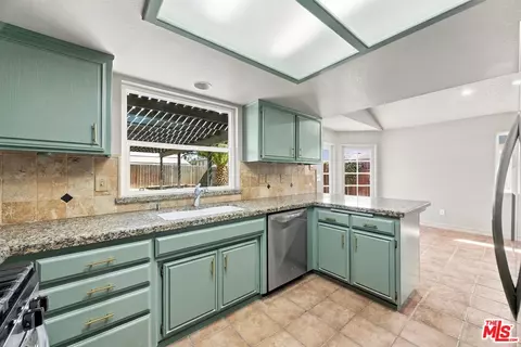 Kitchen - 6304 Castleton St, Bakersfield, CA 93313 photo 5 of 5