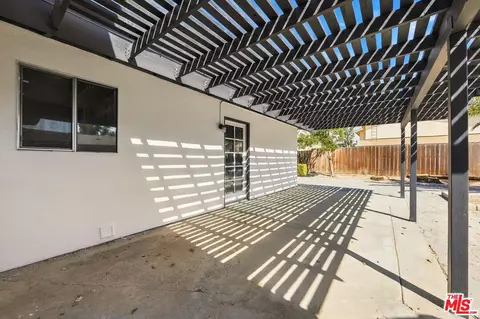 Exterior - 6304 Castleton St, Bakersfield, CA 93313 photo 5 of 10