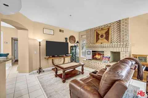 Living - 6941 E Pinnacle Pointe, Orange, CA 92869 photo 4 of 4