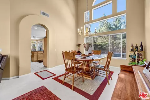 Dining - 6941 E Pinnacle Pointe, Orange, CA 92869 photo 1 of 1