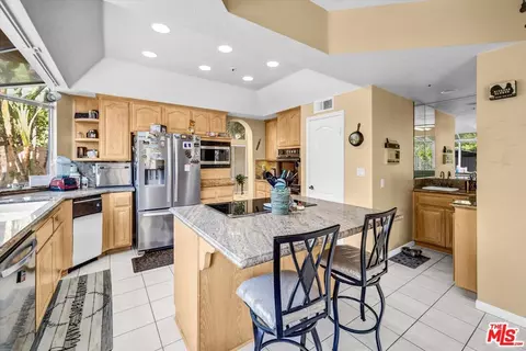 Kitchen - 6941 E Pinnacle Pointe, Orange, CA 92869 photo 1 of 2
