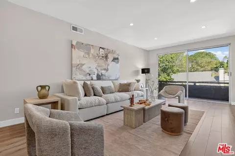 1509 Greenfield Ave #207, Los Angeles, CA 90025