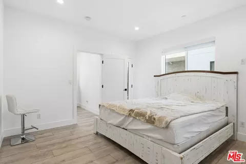 Bedroom - 13822 Oxnard St, Van Nuys, CA 91401 photo 5 of 5