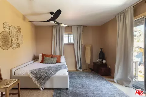 Bedroom - 59489 Onaga Trl, Joshua Tree, CA 92252 photo 1 of 7