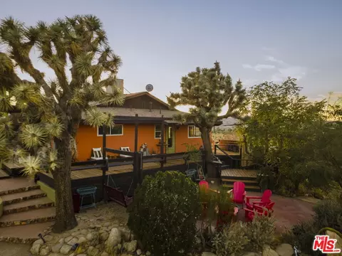 Exterior - 59489 Onaga Trl, Joshua Tree, CA 92252 photo 2 of 10
