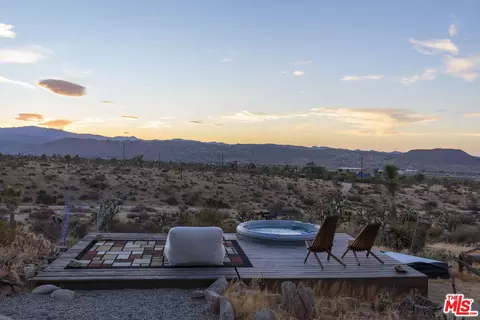 Exterior - 59489 Onaga Trl, Joshua Tree, CA 92252 photo 6 of 10